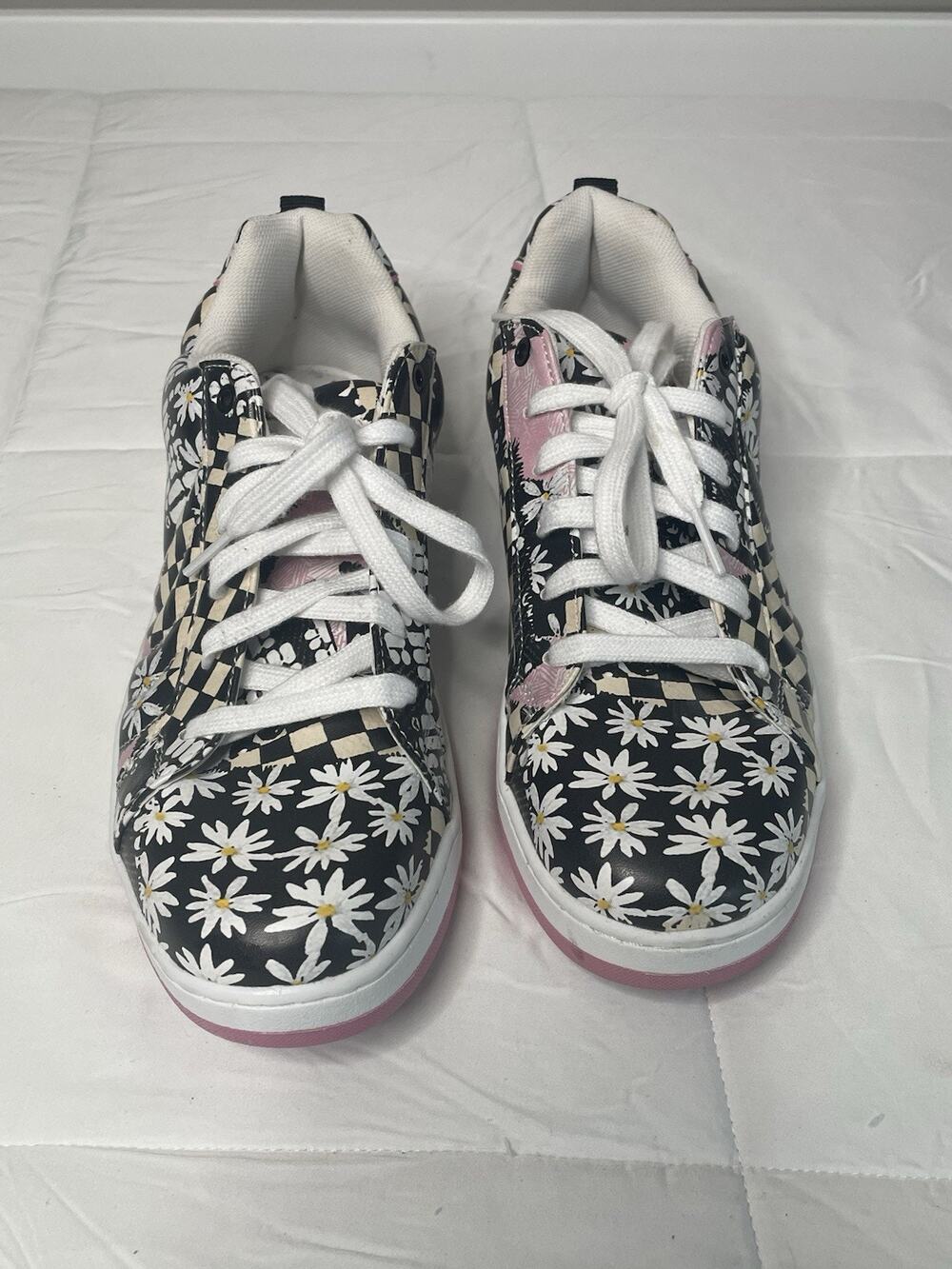 Airwalk Y2K Women’s Sneakers Size 10 Floral Checkerboard Lace Up Skater Shoes